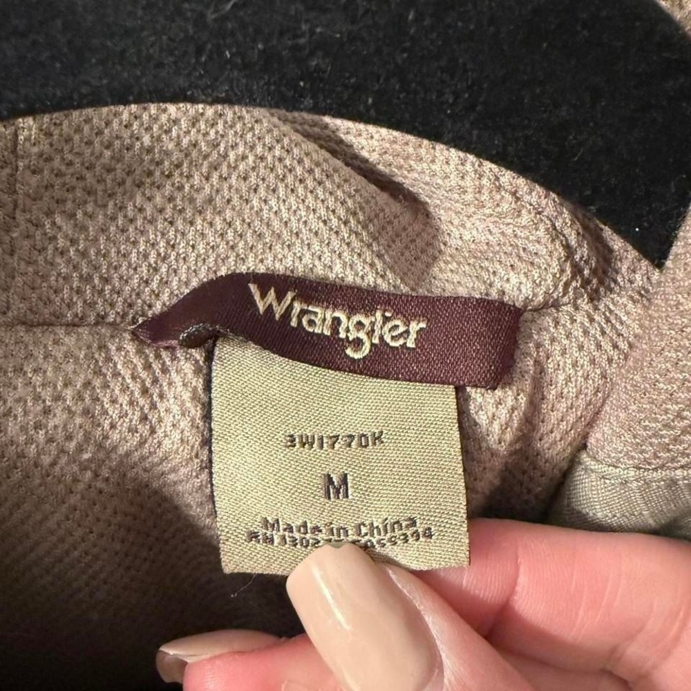 Wrangler men's tan zip up jacket with hood Size M - Picture 3 of 5